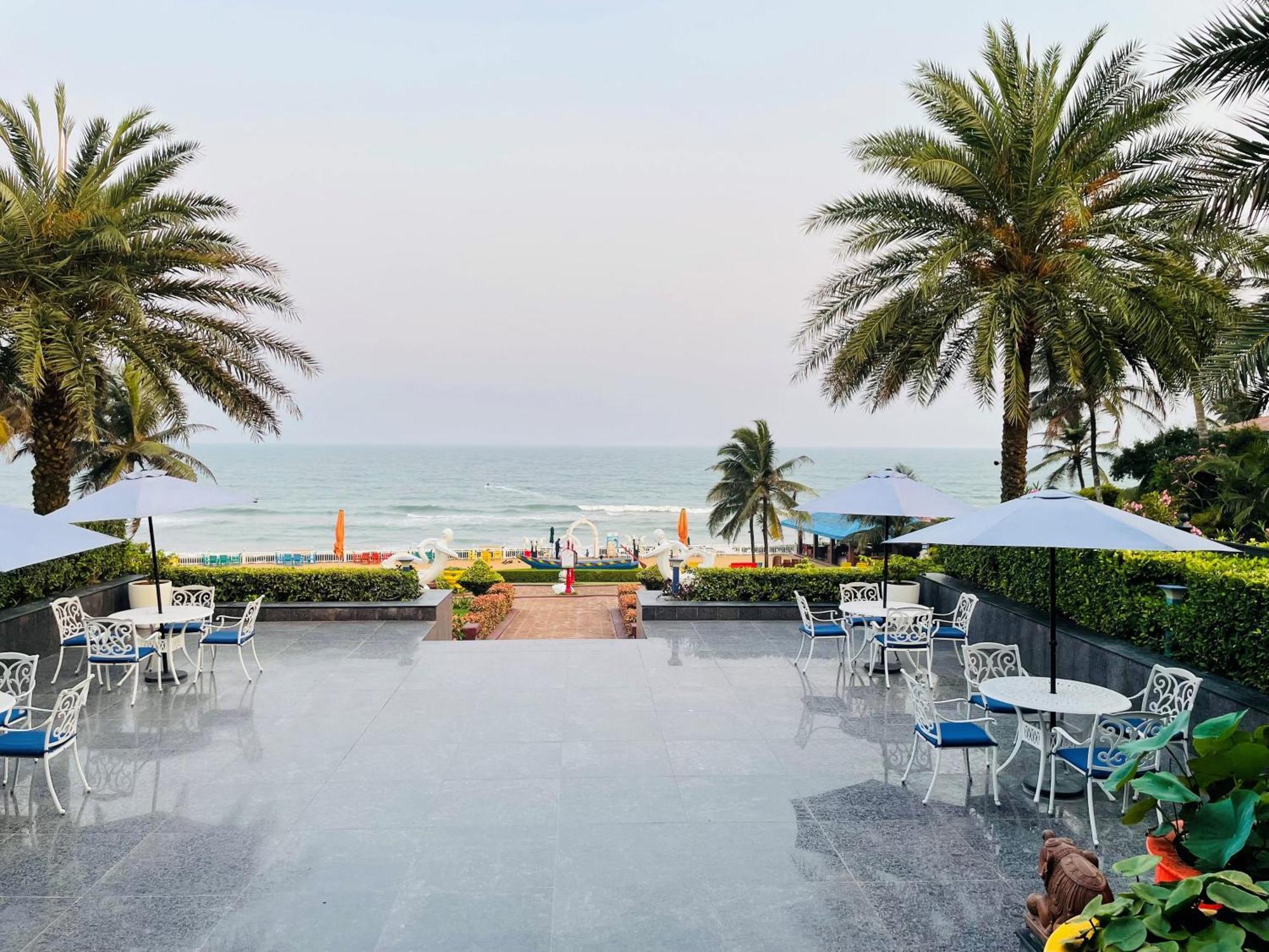 Mayfair Palm Beach Resort Gopālpur المظهر الخارجي الصورة